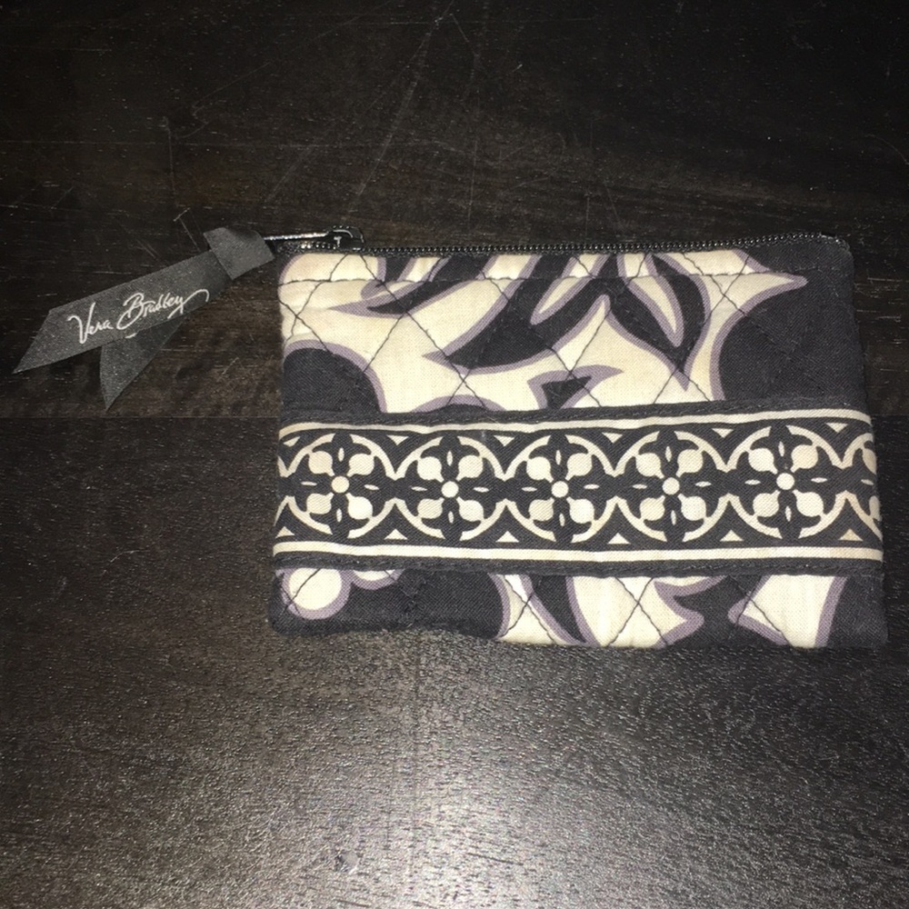 vera bradley black and white wallet